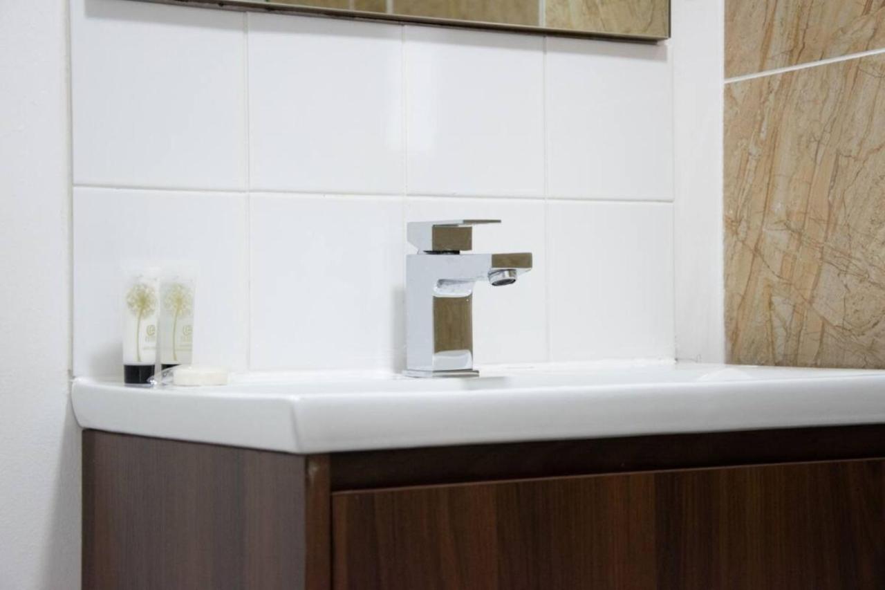 Oyo Belvoir Hotel 3*